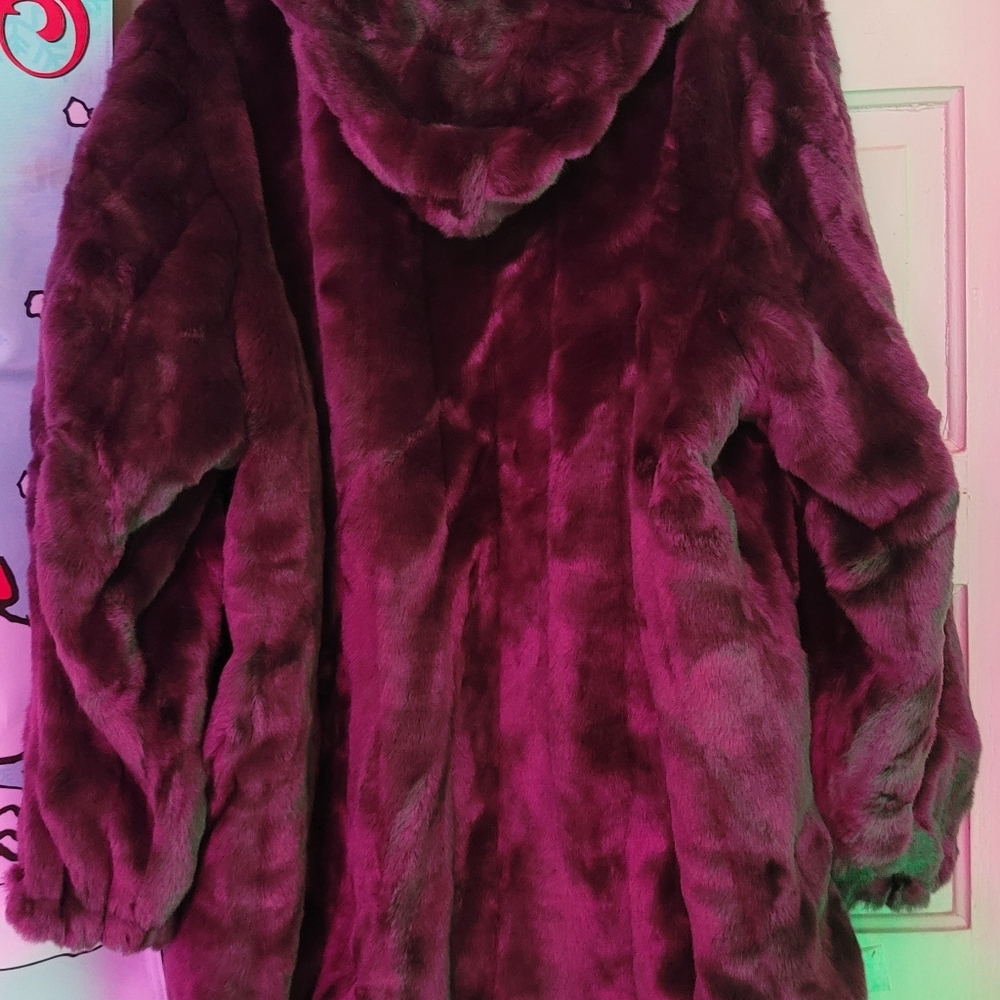 YBS Fuzzy Purple/burgundy Faux Fur Coat Reversabl With Big Hood! - Picture 4 of 4